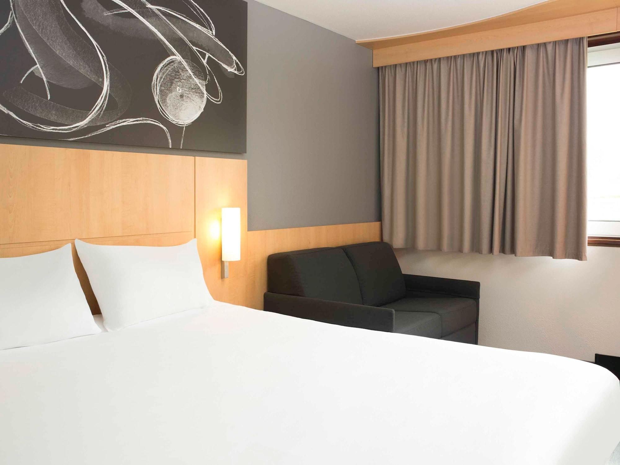 Ibis 3 Lacs Neuchatel Thielle Zewnętrze zdjęcie