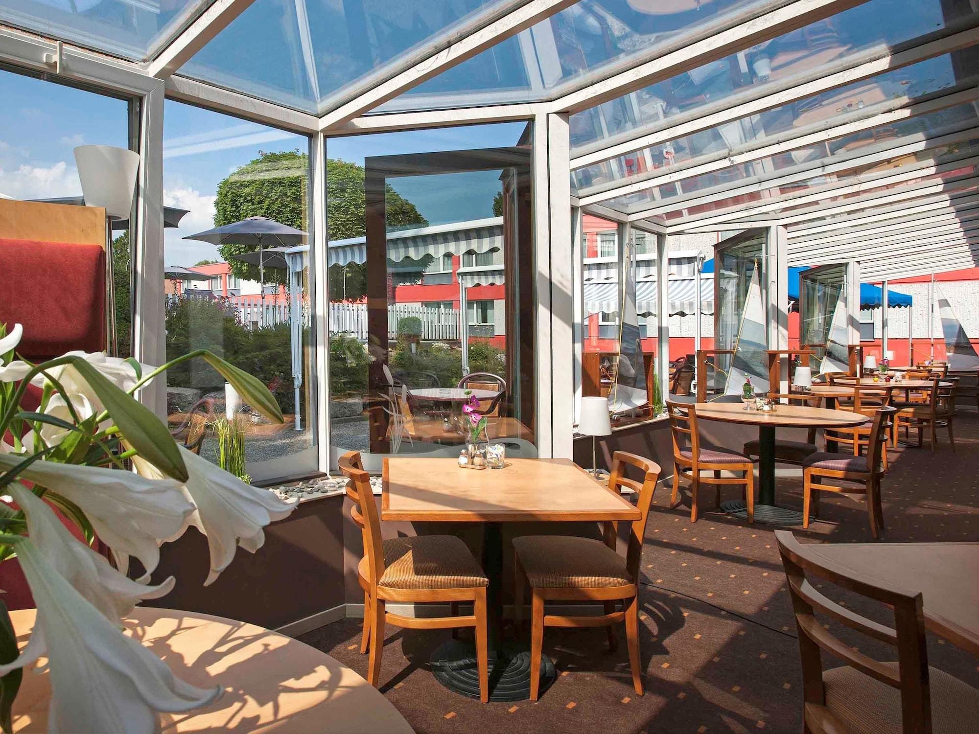 Ibis 3 Lacs Neuchatel Thielle Zewnętrze zdjęcie