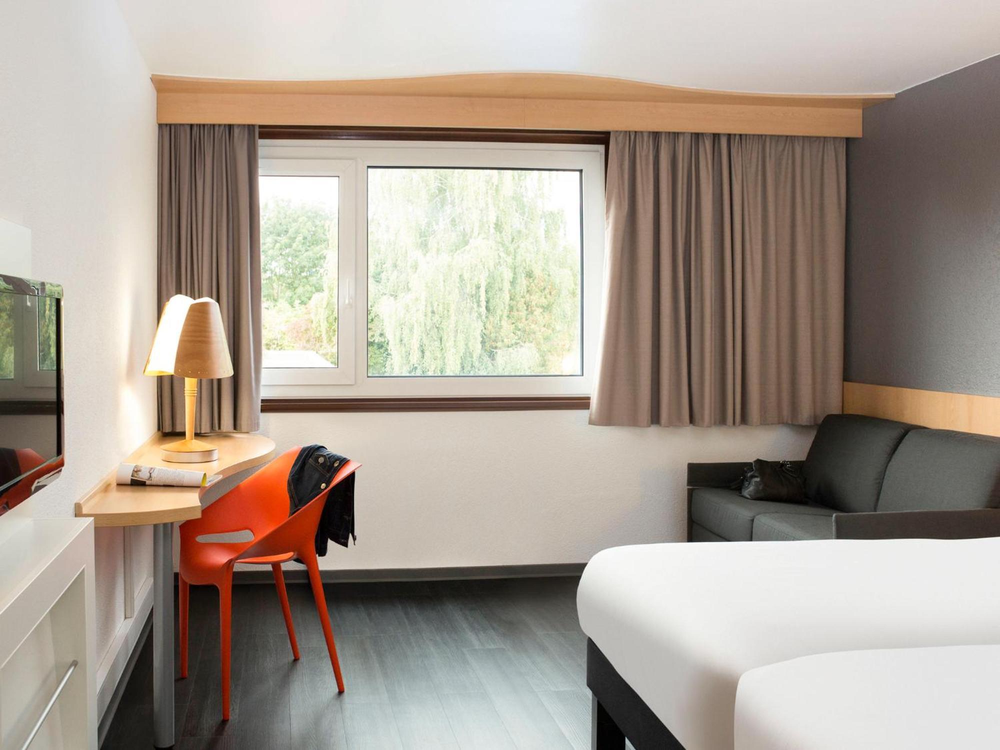Ibis 3 Lacs Neuchatel Thielle Zewnętrze zdjęcie
